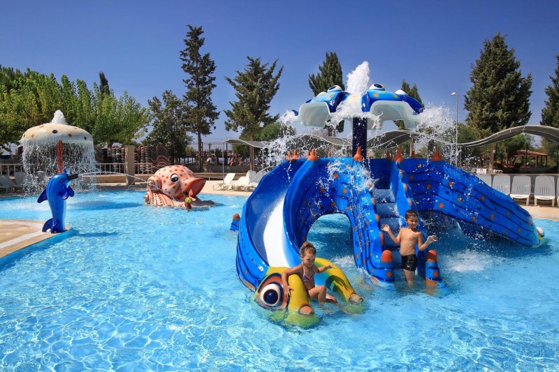 Kusadasi utazás Club Yali Resort