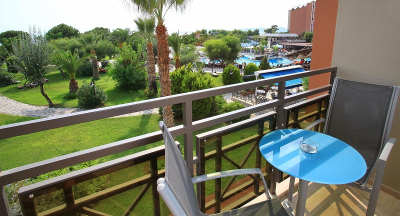 Kusadasi utazás Club Yali Resort