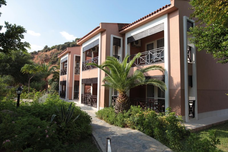 Kusadasi utazás Club Yali Resort