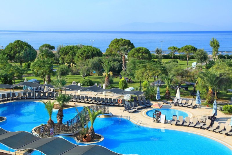 Kusadasi utazás Club Yali Resort
