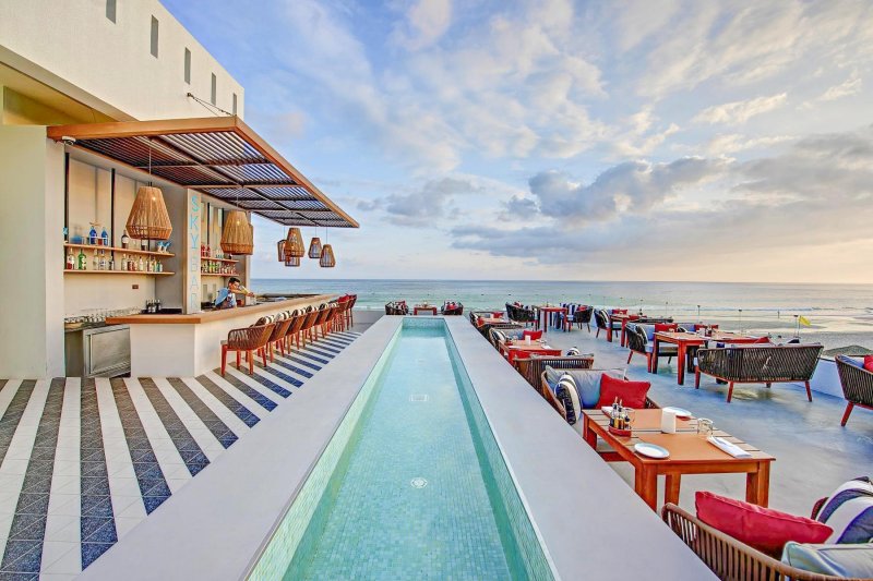 Szalála utazás Crowne Plaza Resort Salalah