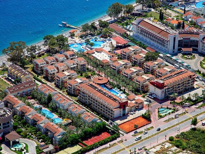 Kemer utazás Crystal Aura Beach Resort 