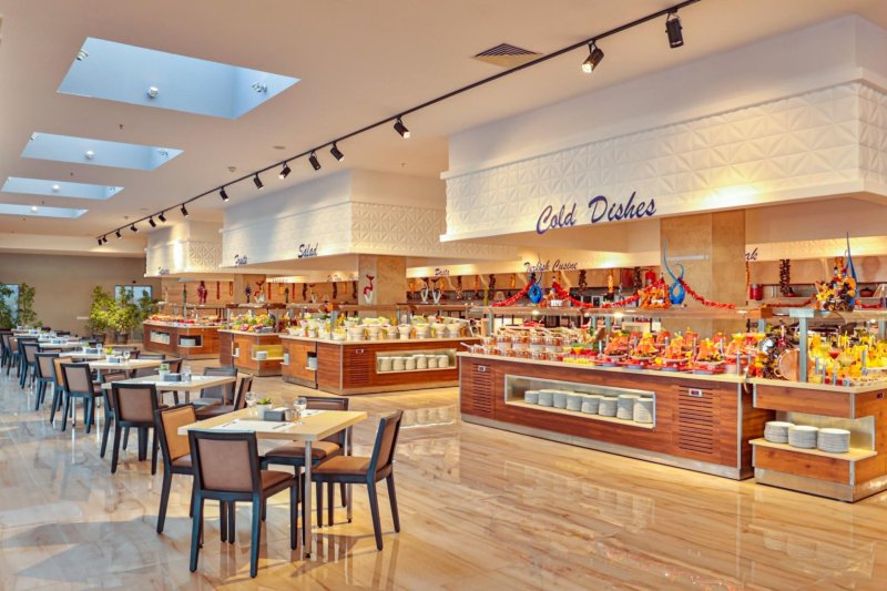 Antalya utazás Crystal Centro