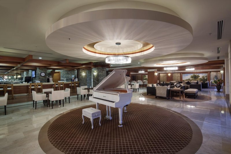 Belek utazás Crystal Family Resort & Spa