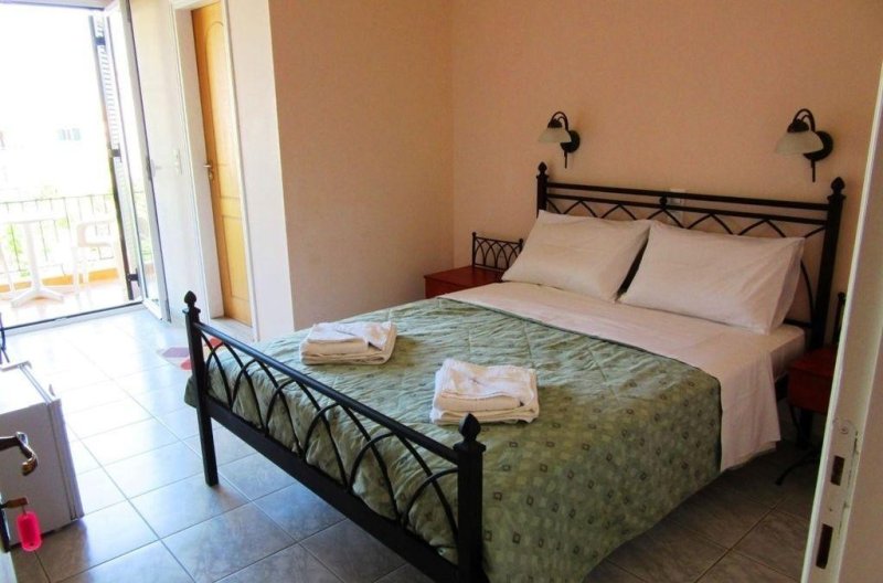 Lefkada-sziget utazás Delfini Penzion