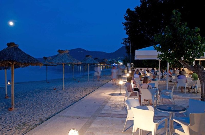 Korfu utazás Delfinia