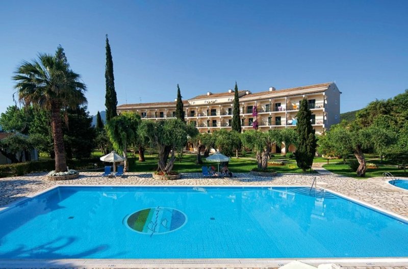 Korfu utazás Delfinia