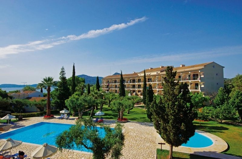 Korfu utazás Delfinia