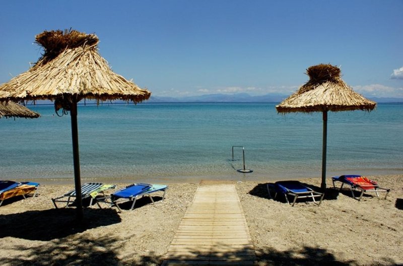 Korfu utazás Delfinia