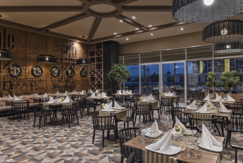 Antalya utazás Delphin Be Grand (ex: Botanik Lares)