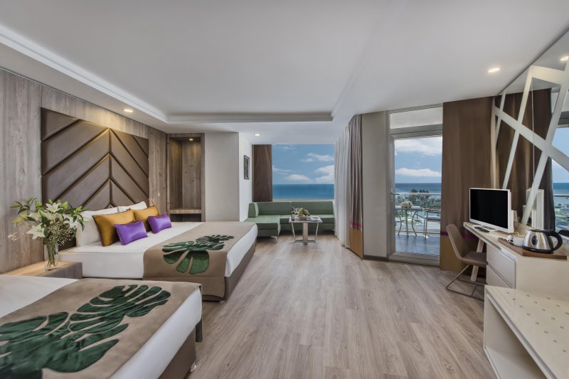 Antalya utazás Delphin Be Grand (ex: Botanik Lares)