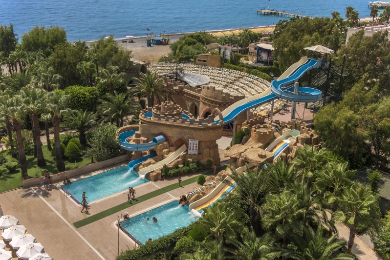 Alanya utazás Delphin Deluxe