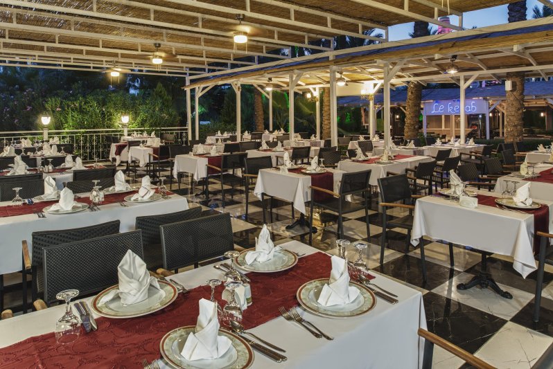 Antalya utazás Delphin Diva Premiere