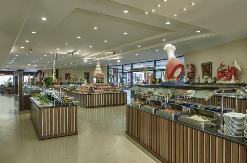 Antalya utazás Delphin Palace