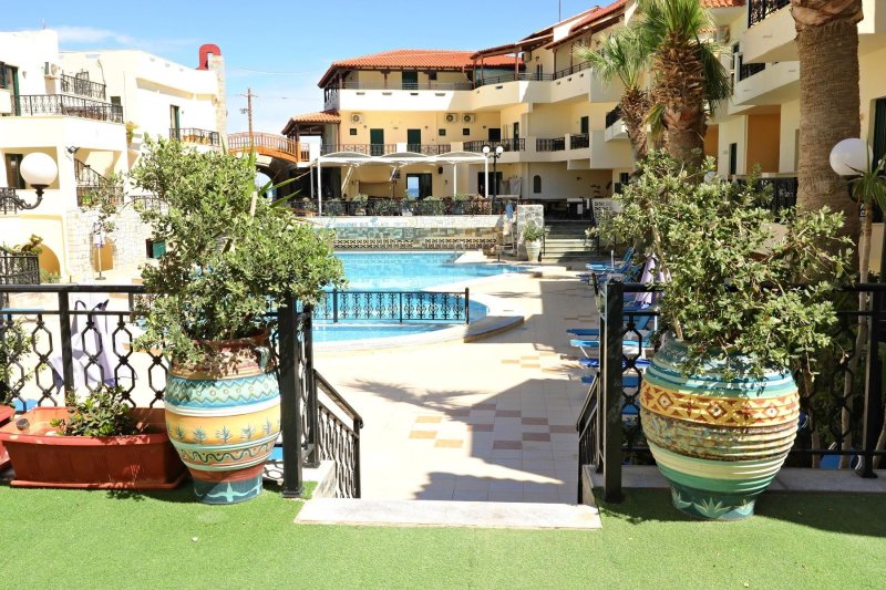 Kréta Gouves utazás Diogenis Blue Palace