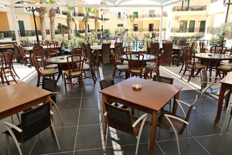 Kréta Gouves utazás Diogenis Blue Palace