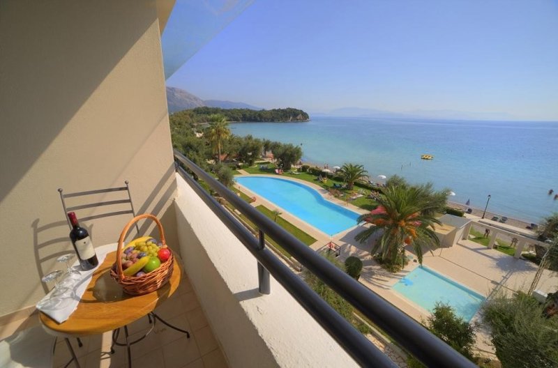 Korfu Dassia utazás Elea Beach