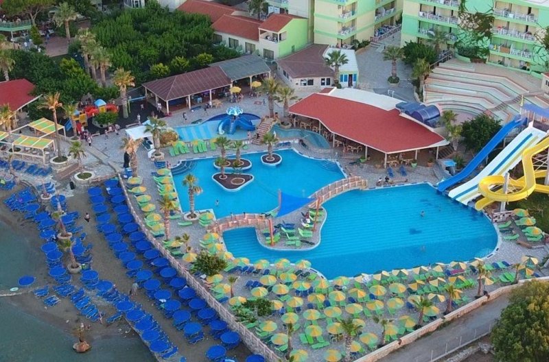 Kréta Hersonissos utazás Eri Beach Resort