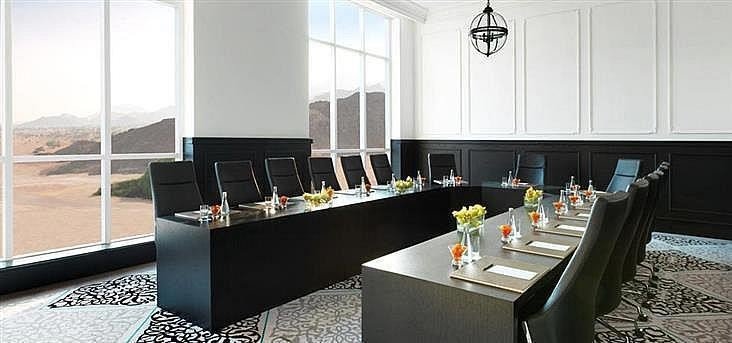 Fujairah utazás Fairmont Fujairah Beach Resort