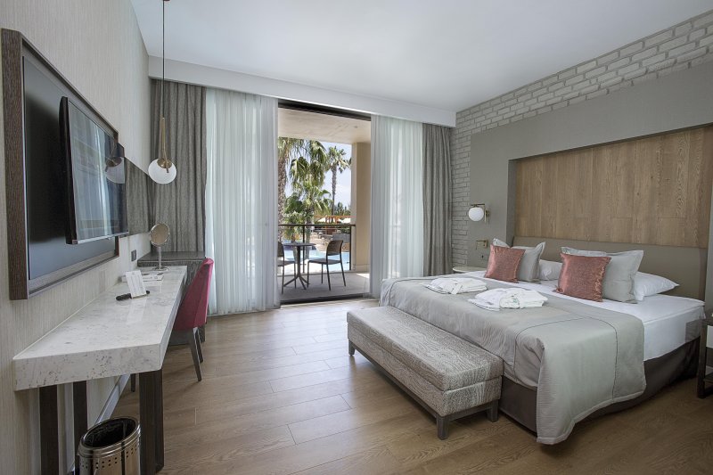 Antalya utazás Fame Residence Lara