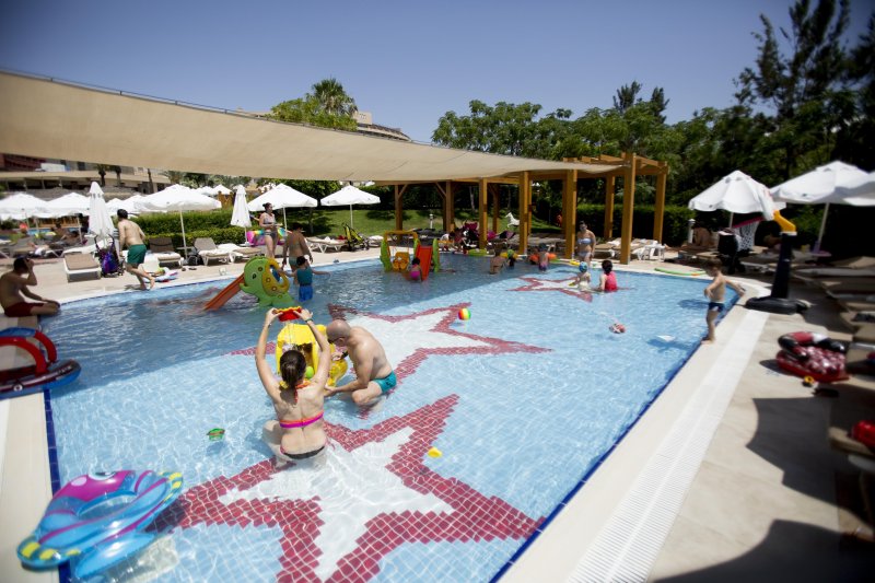 Antalya utazás Fame Residence Lara