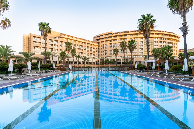 Antalya utazás Fame Residence Lara