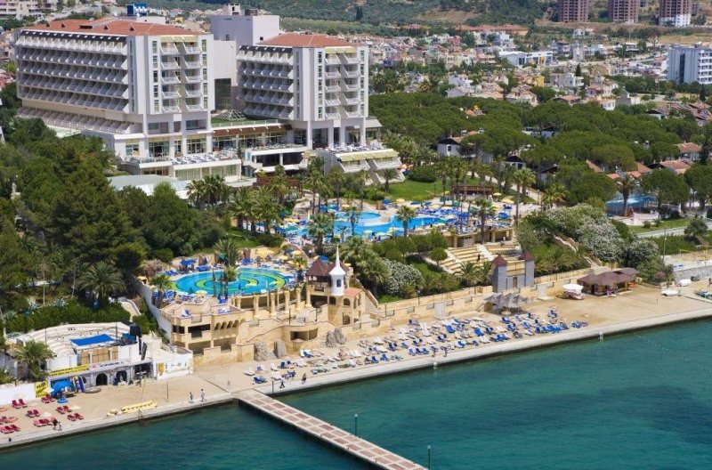 Kusadasi utazás Fantasia Hotel Deluxe