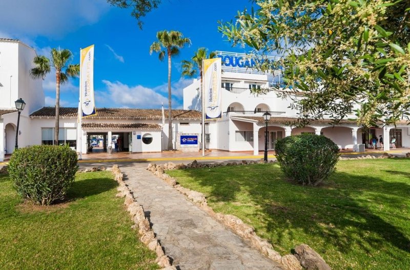 Mallorca utazás Globales Bouganvilla