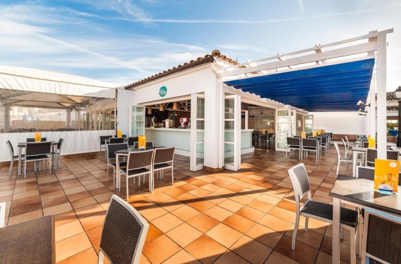 Mallorca utazás Globales Bouganvilla