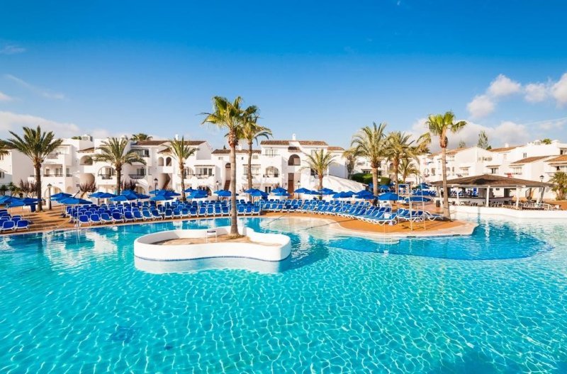 Mallorca utazás Globales Bouganvilla