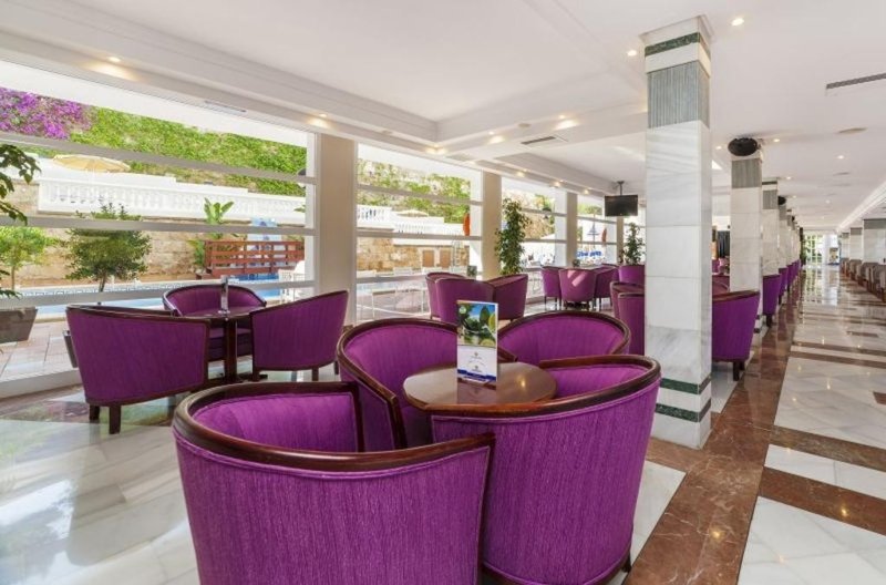 Mallorca utazás Globales Palmanova Palace 