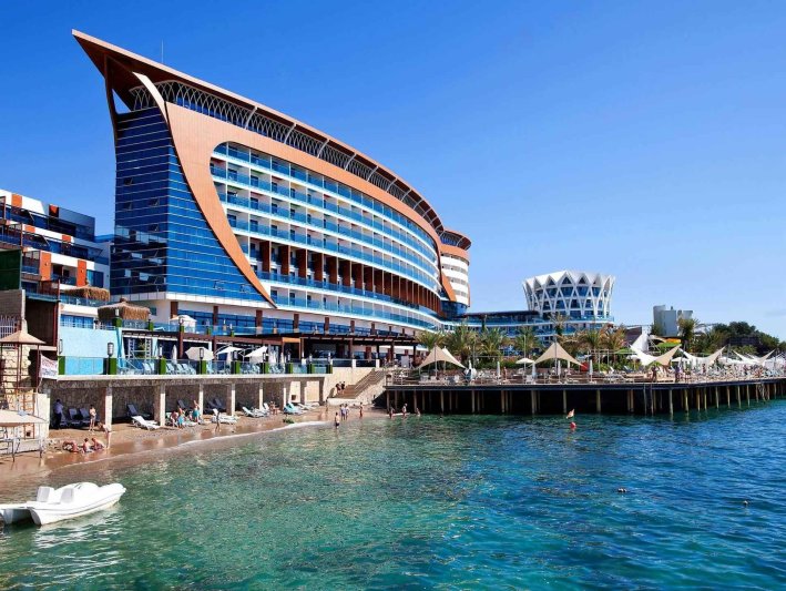 Alanya utazás Granada Luxury Resort