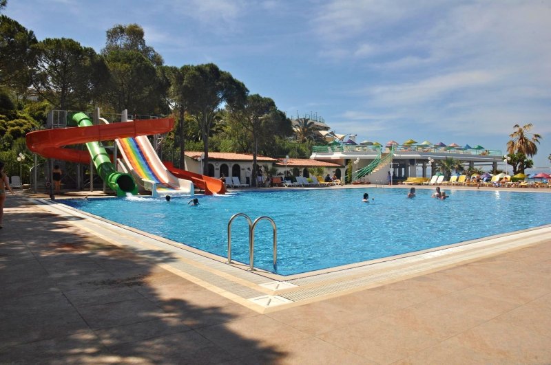 Kusadasi utazás Grand Efe