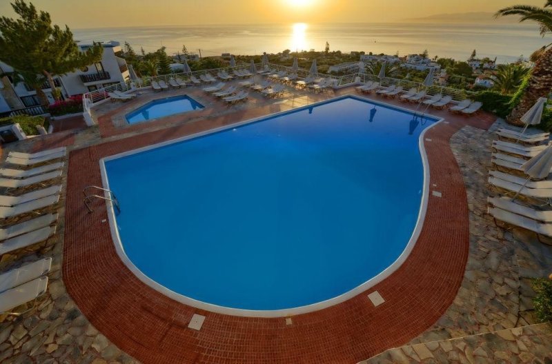 Kréta Hersonissos utazás Hersonissos Village