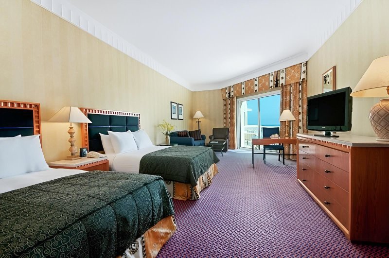 Szalála utazás Hilton Salalah Resort