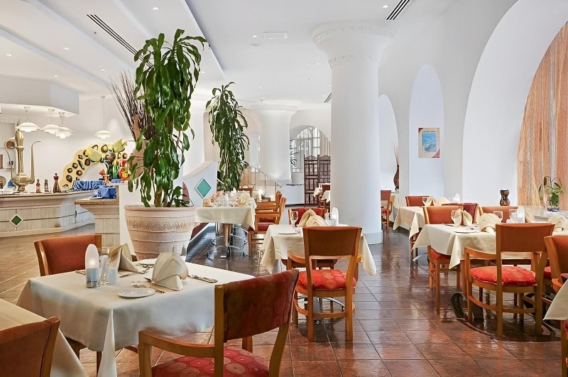 Szalála utazás Hilton Salalah Resort