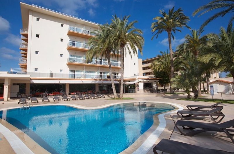 Mallorca utazás Hm Ayron Park