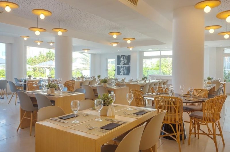 Mallorca utazás Hm Tropical