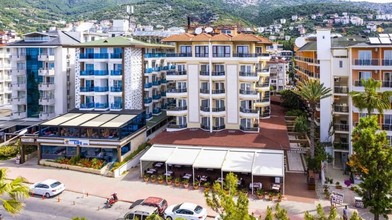 Alanya utazás Kleopatra Ada Beach