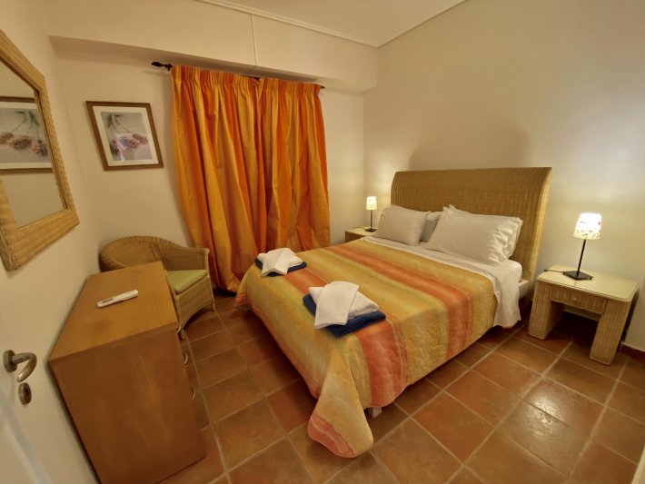 Korfu utazás La Riviera Barbati Apartments