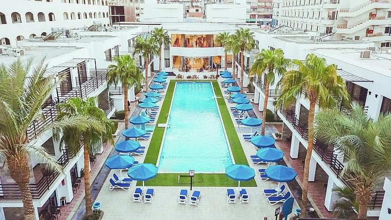 Hurghada utazás La Rosa Waves