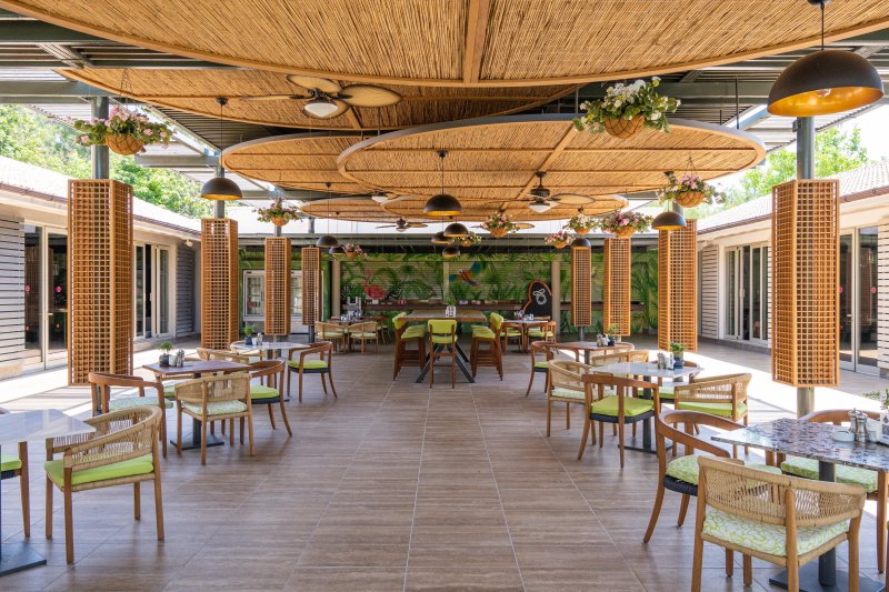 Antalya utazás Lara Barut Collection