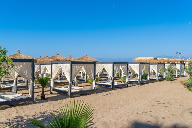 Antalya utazás Lara Barut Collection