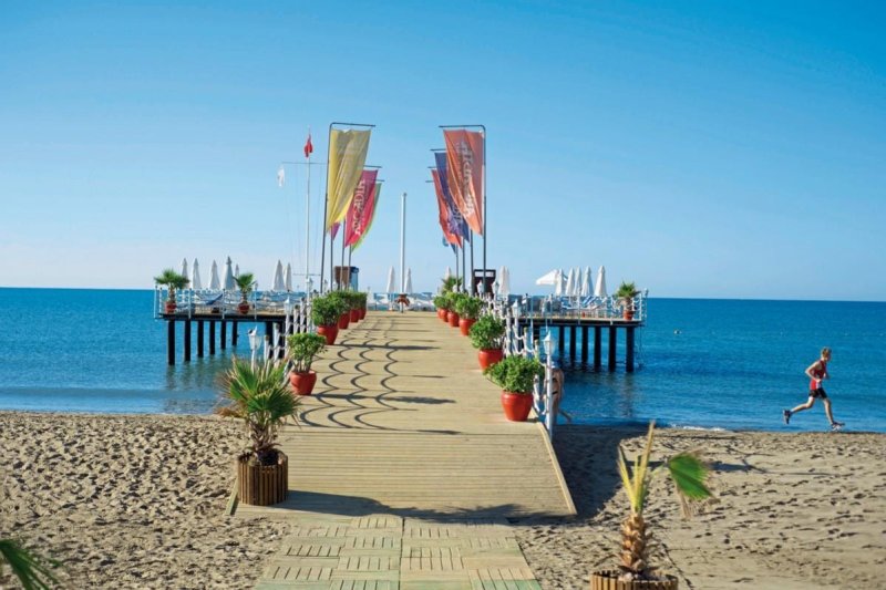 Belek utazás Limak Arcadia