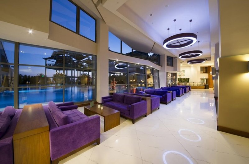 Antalya utazás Limak Lara Deluxe