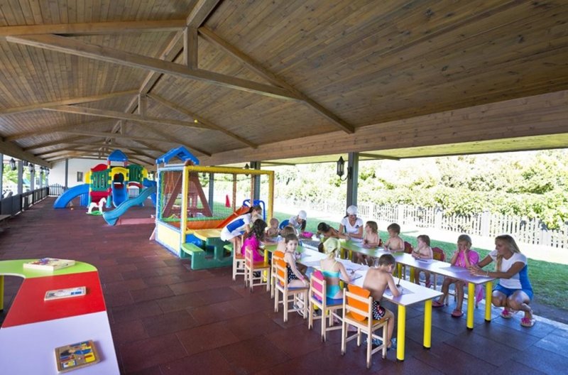 Antalya utazás Limak Lara Deluxe