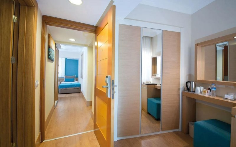 Kemer utazás Limak Limra