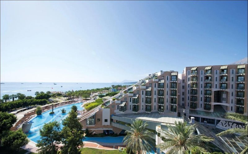 Kemer utazás Limak Limra