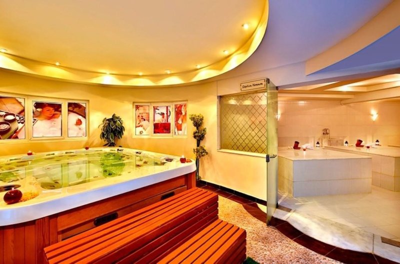 Hurghada utazás Long Beach Resort