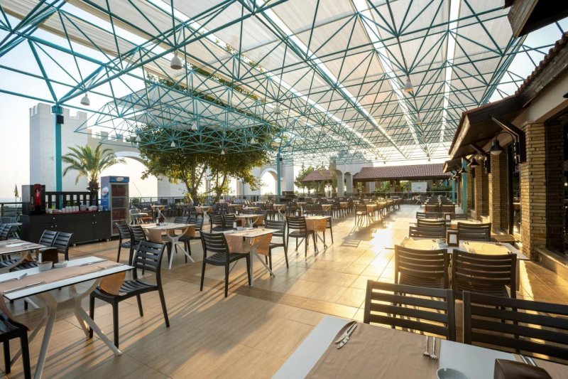 Side utazás Master Family Club